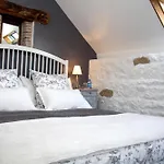 La Belle Ame Bed & Breakfast Saint-Priest-des-Champs