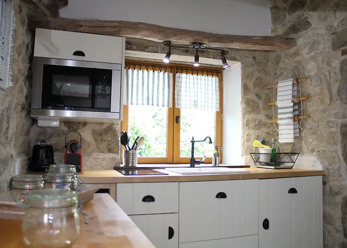 La Belle Ame Bed & Breakfast Saint-Priest-des-Champs